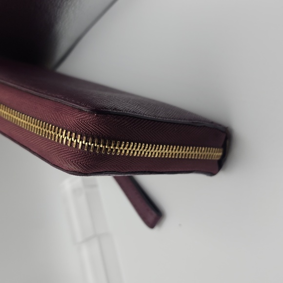Michael Kors Large Continental Wallet Wristlet Leather, Bordeaux color Like New - Picture 6 of 11